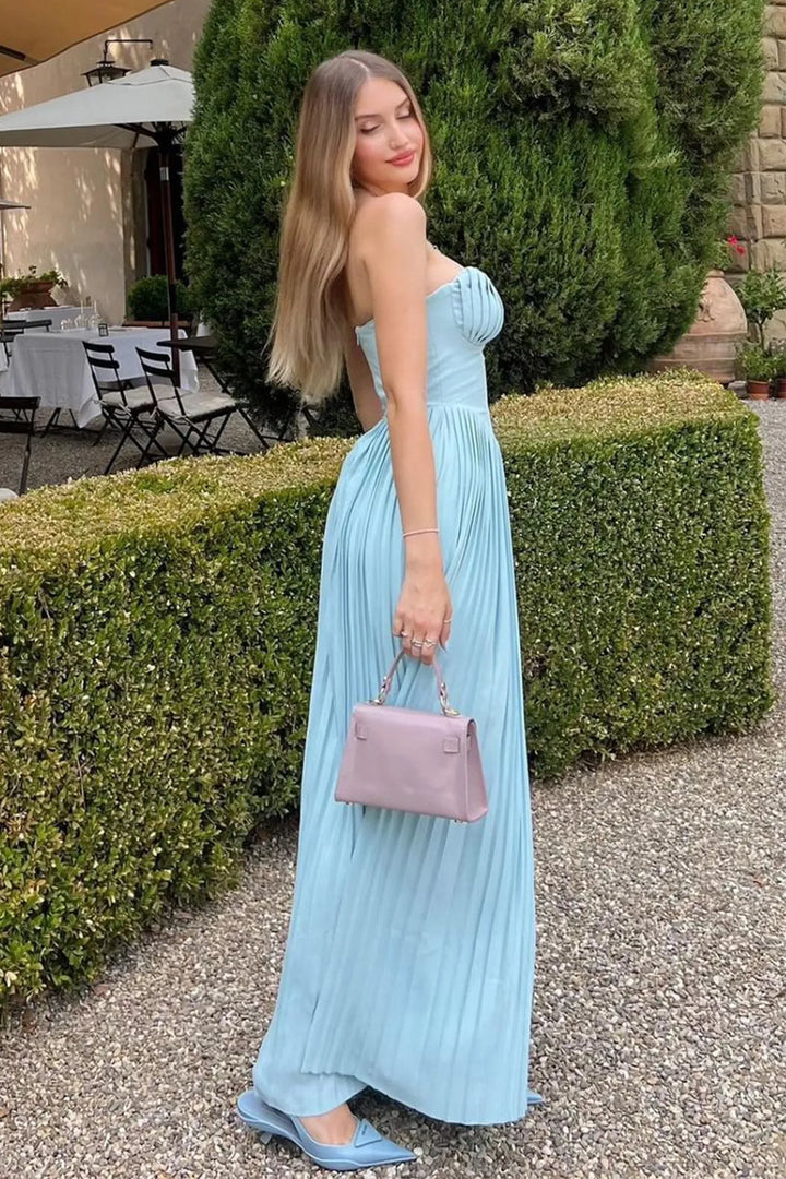 Vivian | Rochie Maxi Fără Bretele, Plisată și Fluidă