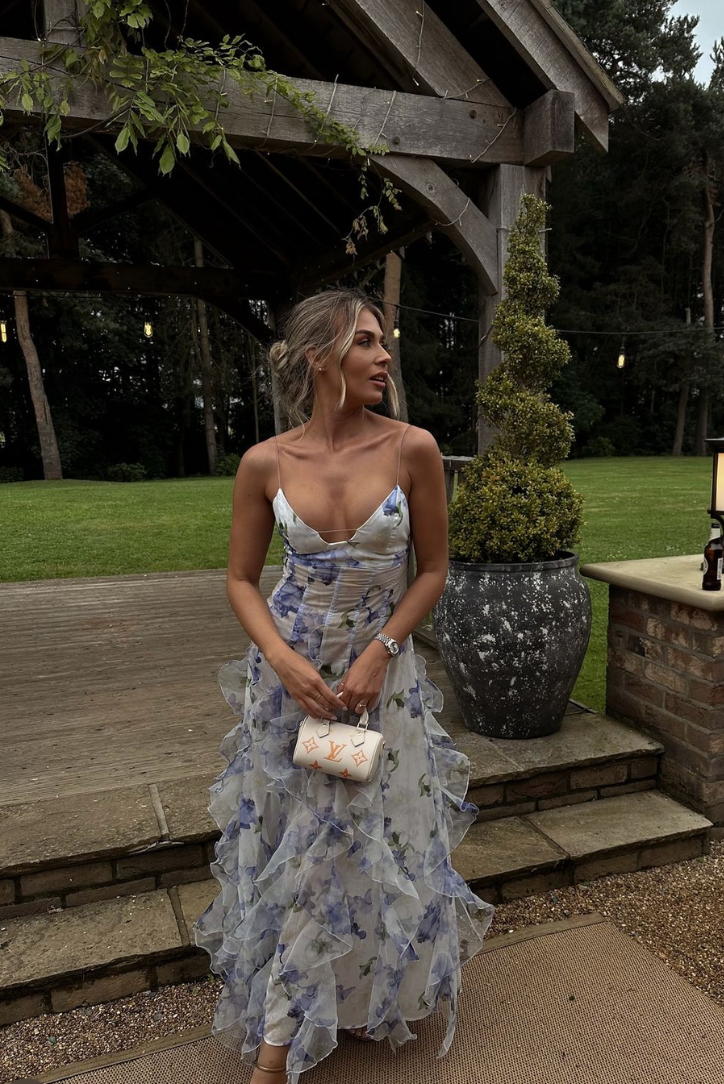 ODESSA – ROCHIE MAXI CU VOLANE ȘI SPATE ÎN CRUCE