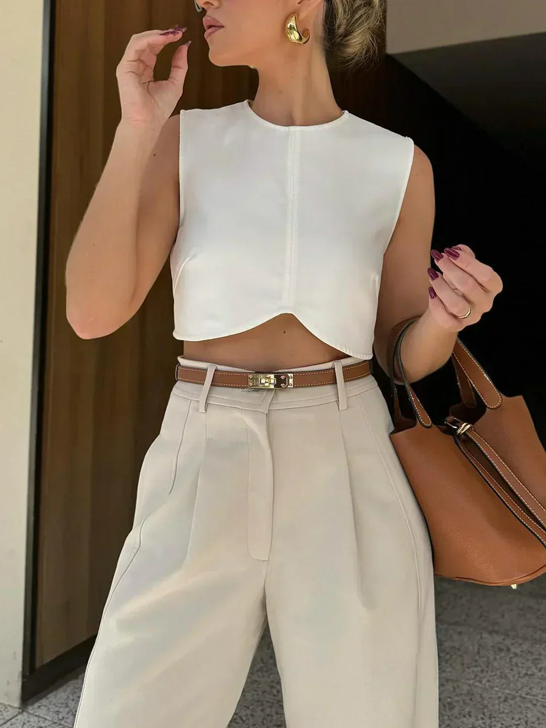 Pantaloni Scurți Plisați în Stil Old Money