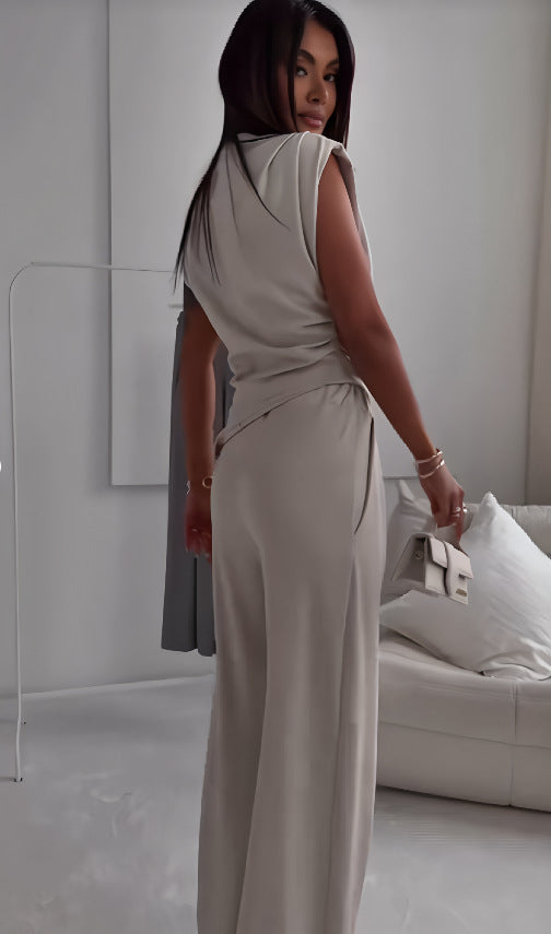 Arianna | Set confortabil din două piese, maro deschis